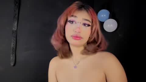 Isisjones18 online show from 4, 10, 2025