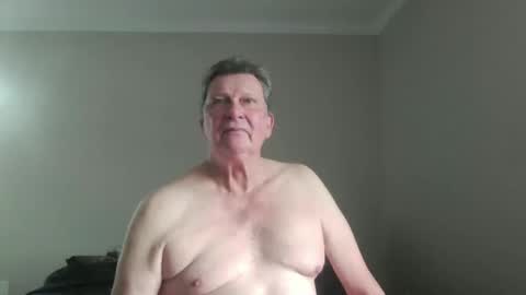 Snapshot of island625103 chatting on 24, 9, 2025 island625103 online show from 24, 9, 2025