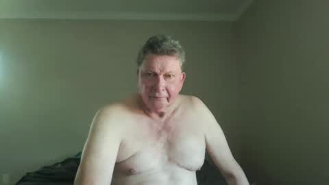 Snapshot of island625103 chatting on 23, 10, 2025 island625103 online show from 23, 10, 2025