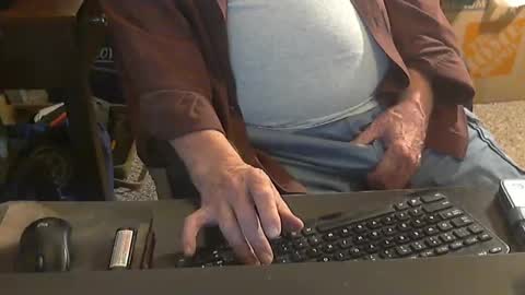 Snapshot of islandduke chatting on 22, 9, 2025 Duke online show from 22, 9, 2025