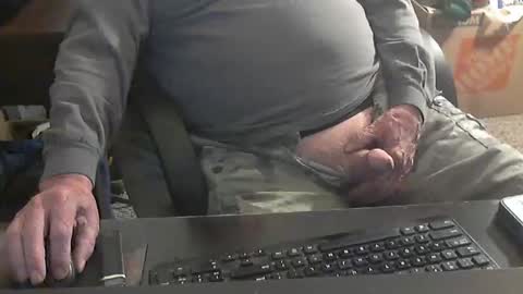 Snapshot of islandduke chatting on 10, 11, 2025 Duke online show from 10, 11, 2025