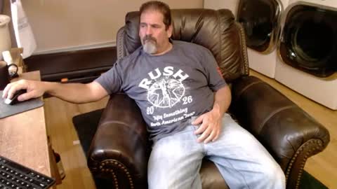 Snapshot of islandguy70 chatting on 4, 8, 2026 Jim online show from 4, 8, 2026