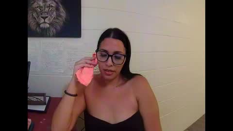 BiancaRose online show from 12, 11, 2025