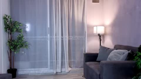 Snapshot of isnotforeveryone chatting on 22, 9, 2025 Julyane online show from 22, 9, 2025