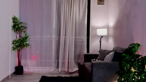 Snapshot of isnotforeveryone chatting on 26, 9, 2025 Julyane online show from 26, 9, 2025