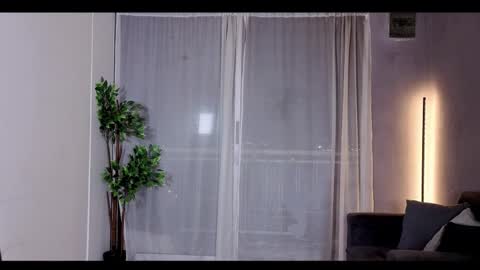 Snapshot of isnotforeveryone chatting on 14, 10, 2025 Julyane online show from 14, 10, 2025