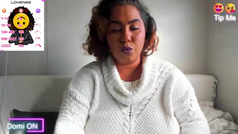 Snapshot of isobel_adams20 chatting on 13, 12, 2024 Isobel Adams online show from 13, 12, 2024