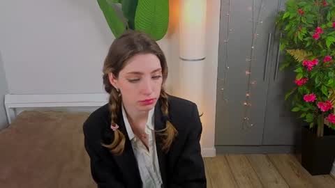 Emilia online show from 11, 3, 2026