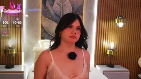 Snapshot of issa_baby_ chatting on 28, 9, 2025 issa baby online show from 28, 9, 2025