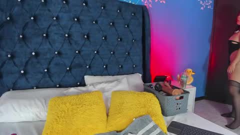 Snapshot of issa_clark1 chatting on 27, 5, 2026 Issa online show from 27, 5, 2026