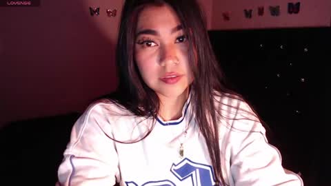 Snapshot of issa_gg chatting on 14, 5, 2026 isabella p online show from 14, 5, 2026