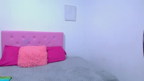 issa_kitty online show from 30, 1, 2025