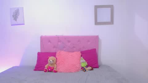 issa_kitty online show from 10, 3, 2025