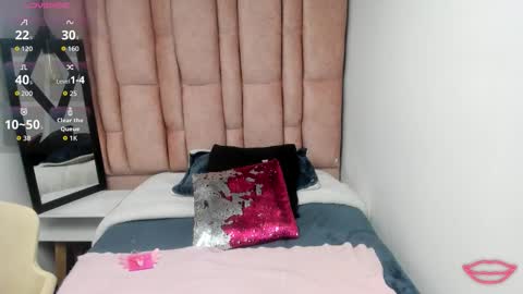 Snapshot of issa_milf__ chatting on 7, 2, 2026 ISSA MILF online show from 7, 2, 2026