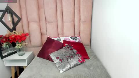 Snapshot of issa_milf__ chatting on 6, 6, 2026 ISSA MILF online show from 6, 6, 2026