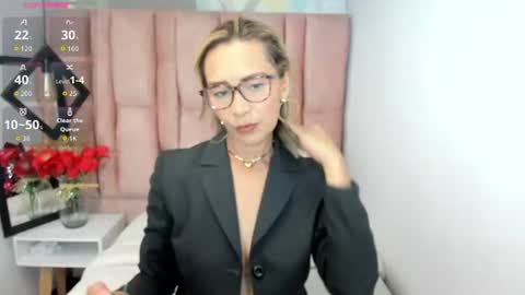 Snapshot of issa_milf__ chatting on 11, 6, 2026 ISSA MILF online show from 11, 6, 2026