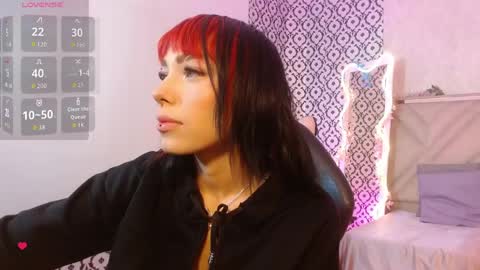 Snapshot of issa_tay1 chatting on 4, 6, 2026 Issa online show from 4, 6, 2026
