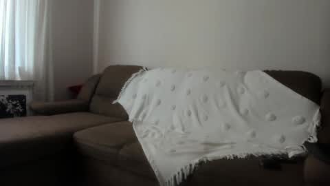 Issabelle online show from 19, 2, 2025