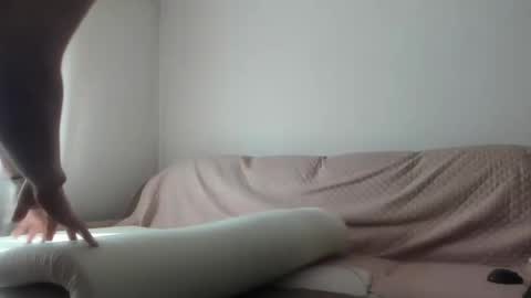 Issabelle online show from 28, 4, 2026