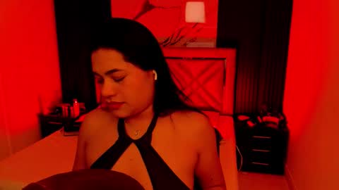 Issafoxx online show from 21, 10, 2025