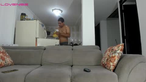 Snapshot of issalovexxx chatting on 7, 11, 2025 Isabella online show from 7, 11, 2025