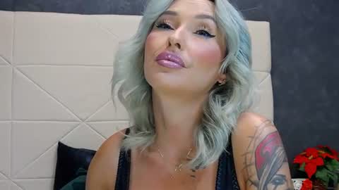 Snapshot of issasmyth chatting on 12, 7, 2026 IssaSmyth online show from 12, 7, 2026