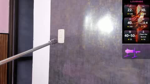 Snapshot of issys_milf chatting on 10, 5, 2026 ISSYS online show from 10, 5, 2026