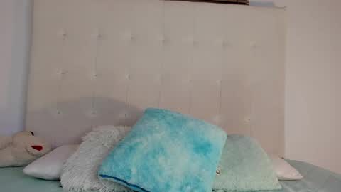 Snapshot of itahisa_cute chatting on 16, 4, 2026 itahisa online show from 16, 4, 2026