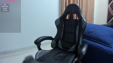 ithan_hot online show from 23, 7, 2026