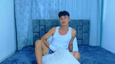 ithan_kingtwin online show from 17, 4, 2026