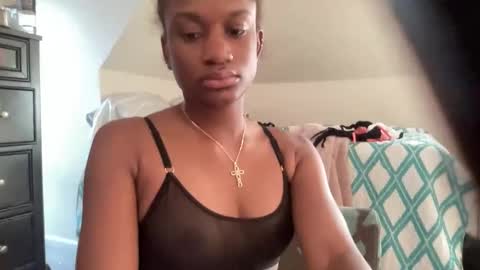 5ive AM online show from 10, 11, 2025