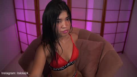   online show from 21, 1, 2025