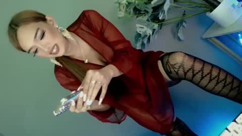 Snapshot of its_me_hedone chatting on 1, 2, 2025 Pixie online show from 1, 2, 2025