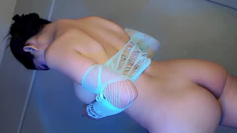 KellyPuth online show from 20, 2, 2025