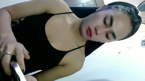 Snapshot of its_me_vanesa chatting on 4, 2, 2026 its_me_vanesa online show from 4, 2, 2026