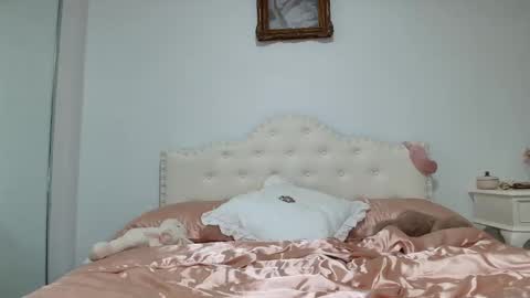 itschanelxx online show from 9, 2, 2025