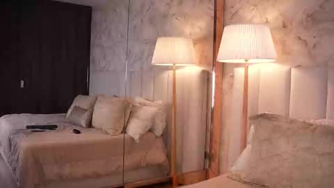     online show from 18, 3, 2026