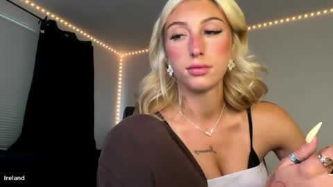 Snapshot of itsirelandbby chatting on 26, 5, 2026 itsirelandbby online show from 26, 5, 2026