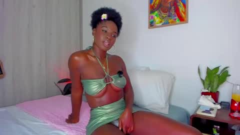 Snapshot of itslau_ chatting on 31, 5, 2026 lau online show from 31, 5, 2026