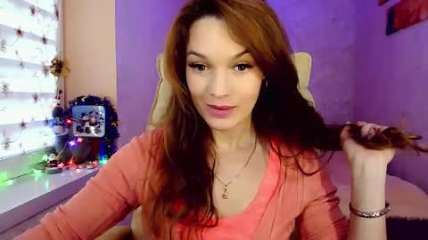 Snapshot of itslunaday chatting on 5, 12, 2024 itslunaday online show from 5, 12, 2024