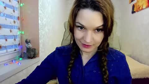 Snapshot of itslunaday chatting on 19, 2, 2025 itslunaday online show from 19, 2, 2025