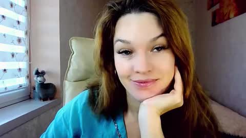 Snapshot of itslunaday chatting on 31, 10, 2025 itslunaday online show from 31, 10, 2025