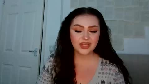 itslunahaze online show from 9, 1, 2026