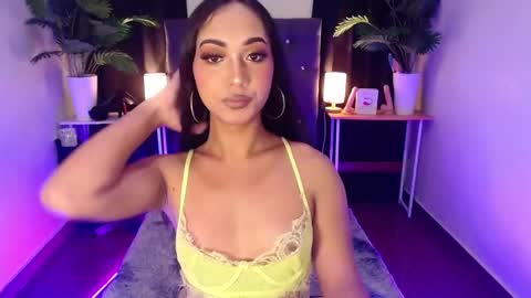 Snapshot of itsmesofiaa69 chatting on 11, 9, 2025 Sofia online show from 11, 9, 2025