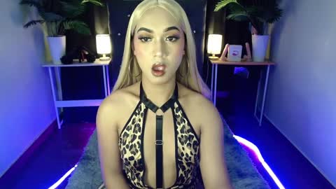 Snapshot of itsmesofiaa69 chatting on 16, 9, 2025 Sofia online show from 16, 9, 2025