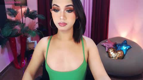 Snapshot of itsmesofiaa69 chatting on 22, 10, 2025 Sofia online show from 22, 10, 2025