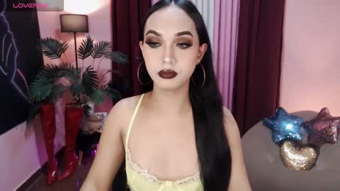 Snapshot of itsmesofiaa69 chatting on 5, 11, 2025 Sofia online show from 5, 11, 2025
