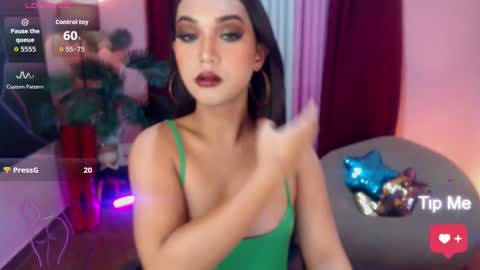 Snapshot of itsmesofiaa69 chatting on 15, 11, 2025 Sofia online show from 15, 11, 2025