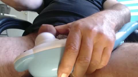 itsmeyes69 online show from 2, 3, 2026