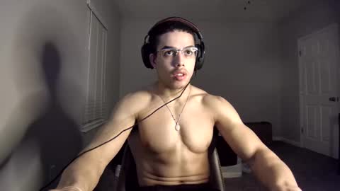 Snapshot of itstarzan chatting on 17, 12, 2024 TARZAN online show from 17, 12, 2024